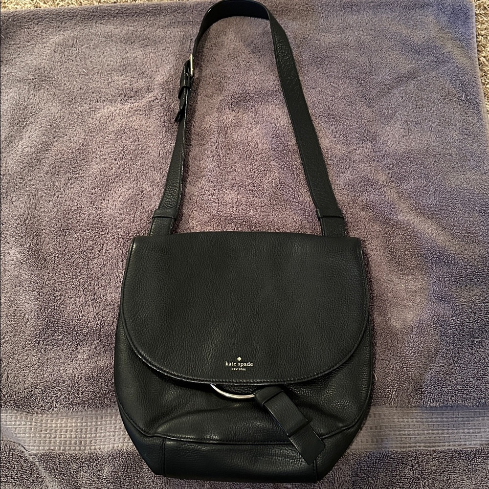 EUC KATE SPADE WKRU4378 Clarke Street Kamille Black Ltr Flap Messenger Crossbody